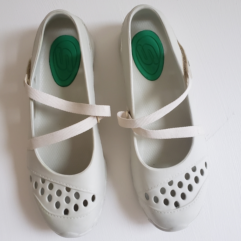 Skechers Mary-Jane Rubber Flats Size 7.5